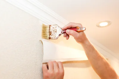 Pose de papier peint à Cubrial — revêtements muraux et toiles de verre